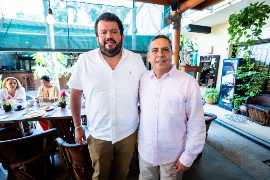 canirac vallarta reunion mensual 04 On Bahia Magazine Destinos Gastronomía Entrada