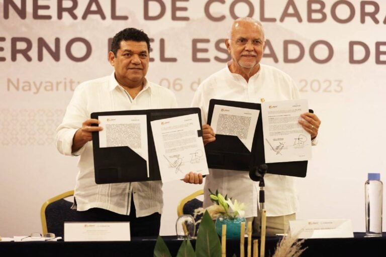 Formalizan cesión de Fonatur al gobierno de Nayarit