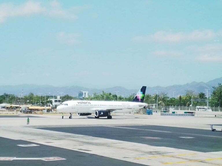 Puerto Vallarta fortalece conectividad con nuevo vuelo de Volaris desde Guadalajara