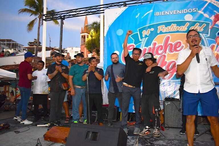 Rústico cocina de mar y brasas restaurante ganador del XIV Festival del Ceviche y Aguachile