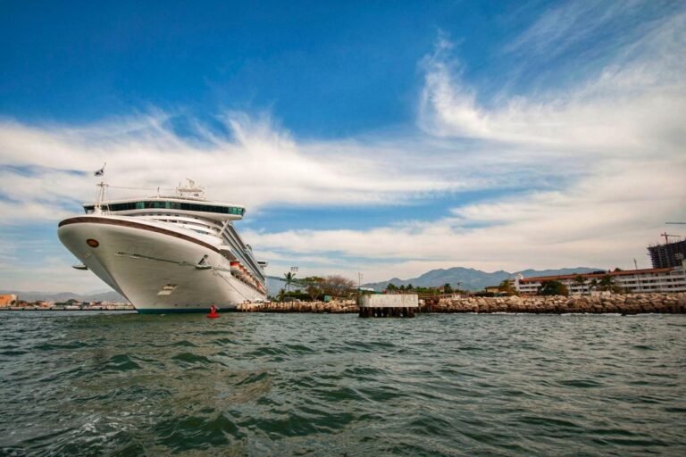Puerto Vallarta recibe más de 350 mil cruceristas; 40% más que en 2019