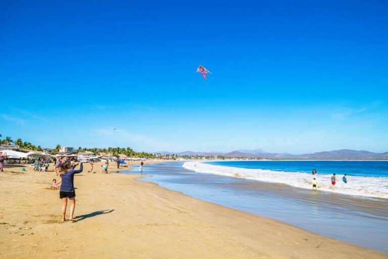 México espera ingresos por más de 45 mil mdd por turismo en el verano