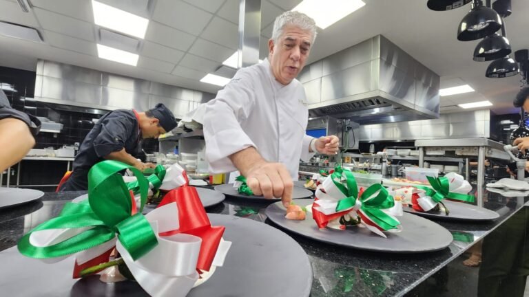 Chiles en Nogada, sabor y tradición en Café des Artistes y Tuna Blanca