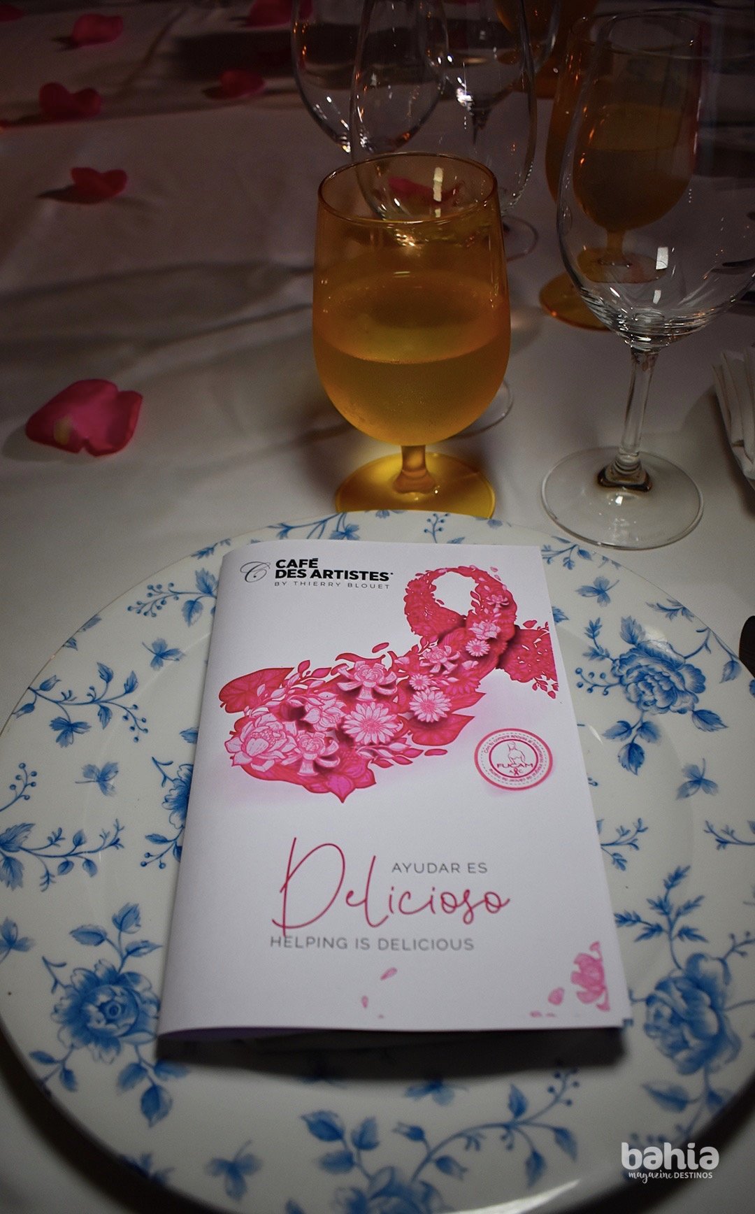 ¡Ayudar es delicioso! Café des Artistes presenta su Menú Rosa para el ...