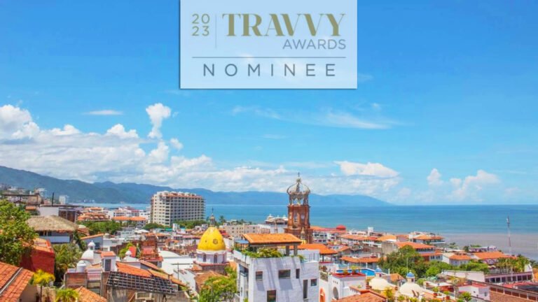 Puerto Vallarta refrenda su liderazgo en los Travvy Awards 2023