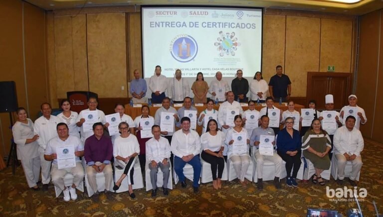 Hoteles de Velas Resorts Puerto Vallarta reciben 16 Distintivos H y Código de Conducta