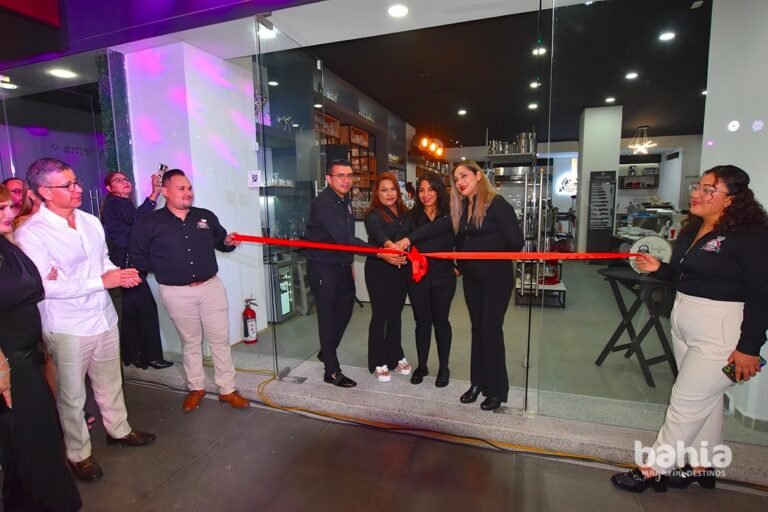 Cristalería La Única inaugura showroom en Nuevo Vallarta