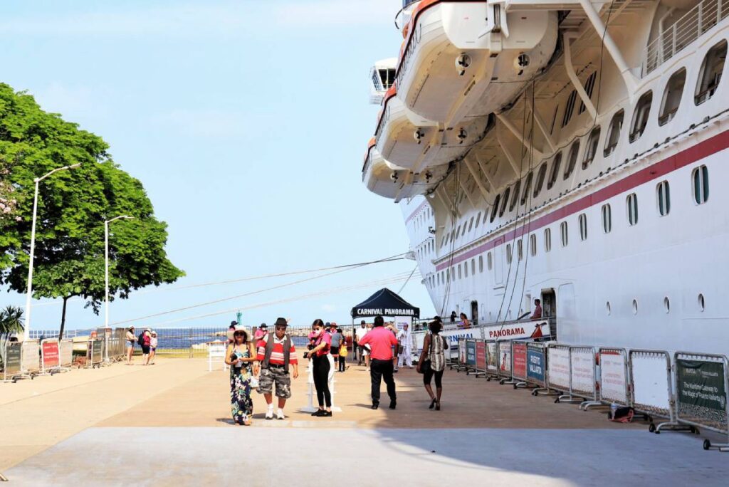 cruceros puerto vallarta 2 1 On Bahia Magazine Destinos turismo Evento