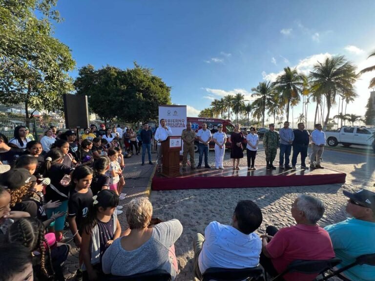 Refuerzan a PC y Bomberos con cuatro ambulancias nuevas