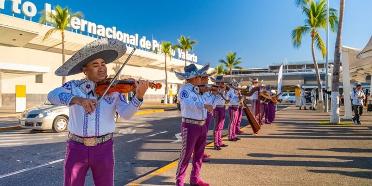 Dan la bienvenida a primeros  invitados a Gala Puerto Vallarta Riviera Nayarit 2024