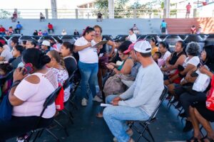seapal apoyo a 500 familias 04 On Bahia Magazine Destinos Gobierno Entrada