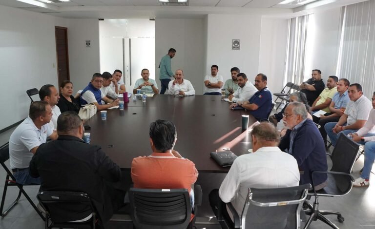 Exhorta alcalde interino a seguir trabajando en conjunto por Vallarta