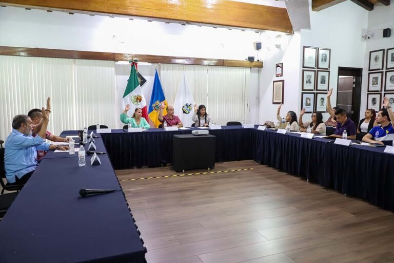 Aprueban proyecto de convocatoria para el otorgamiento del Premio Puerto Vallarta
