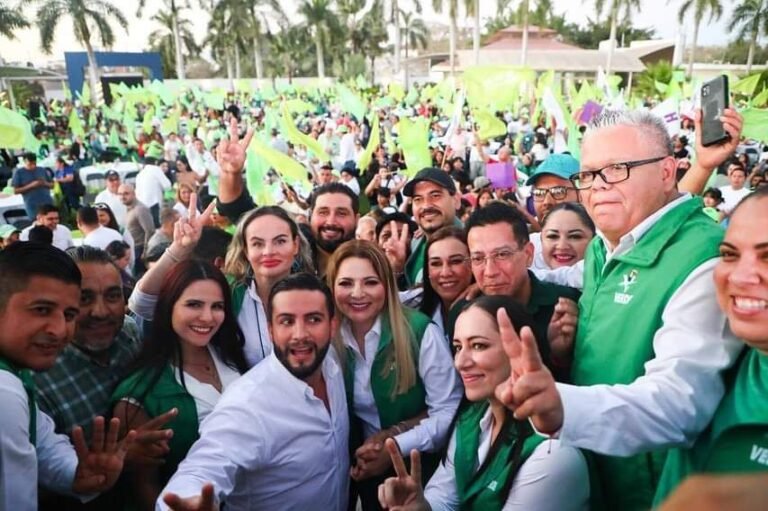 Crece la simpatía por la «4T Verde» en Puerto Vallarta