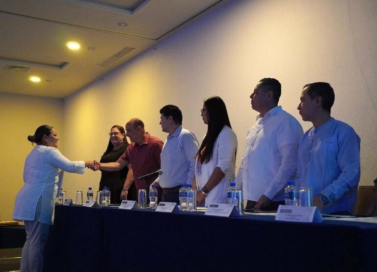 Reconocen a empresas turísticas de Puerto Vallarta