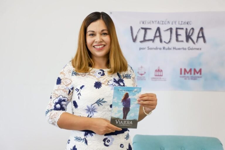 Sandra Huerta Gómez presentó su libro «Viajera»