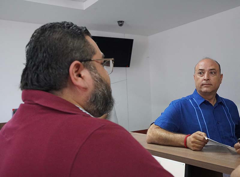 Alcalde interino cumple con pago de multa vehicular 04 On Bahia Magazine Destinos Ayuntamiento de Puerto Vallarta Entrada