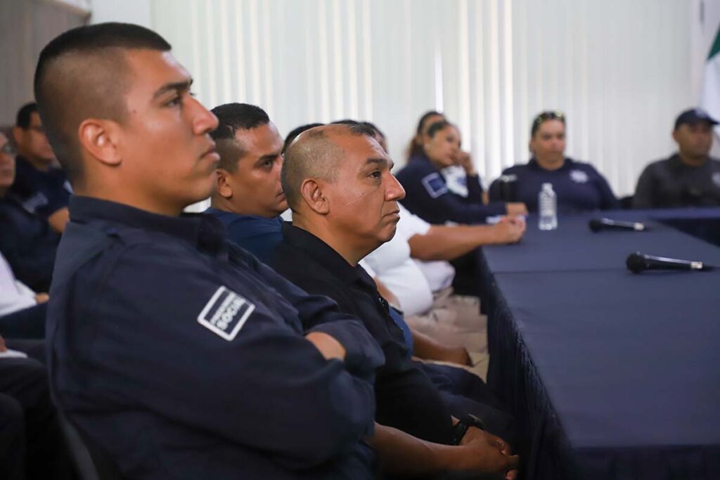 Capacitan a personal de Seguridad Ciudadana con enfoque en grupos vulnerables 03 On Bahia Magazine Destinos Gobierno Entrada