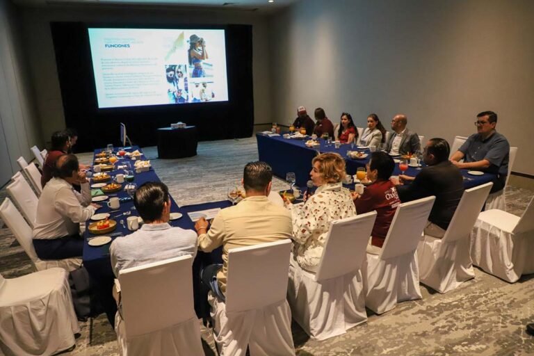 Empresarios de Adeprotur respaldan propuesta turística de Chuyita López