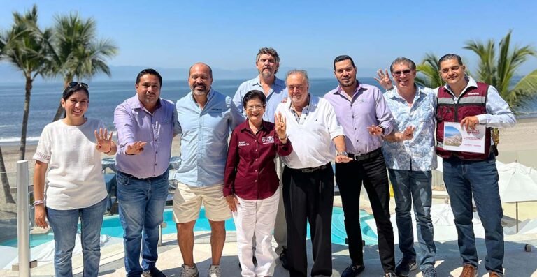 Asociación de Residentes de Marina Vallarta apoya a Chuyita López