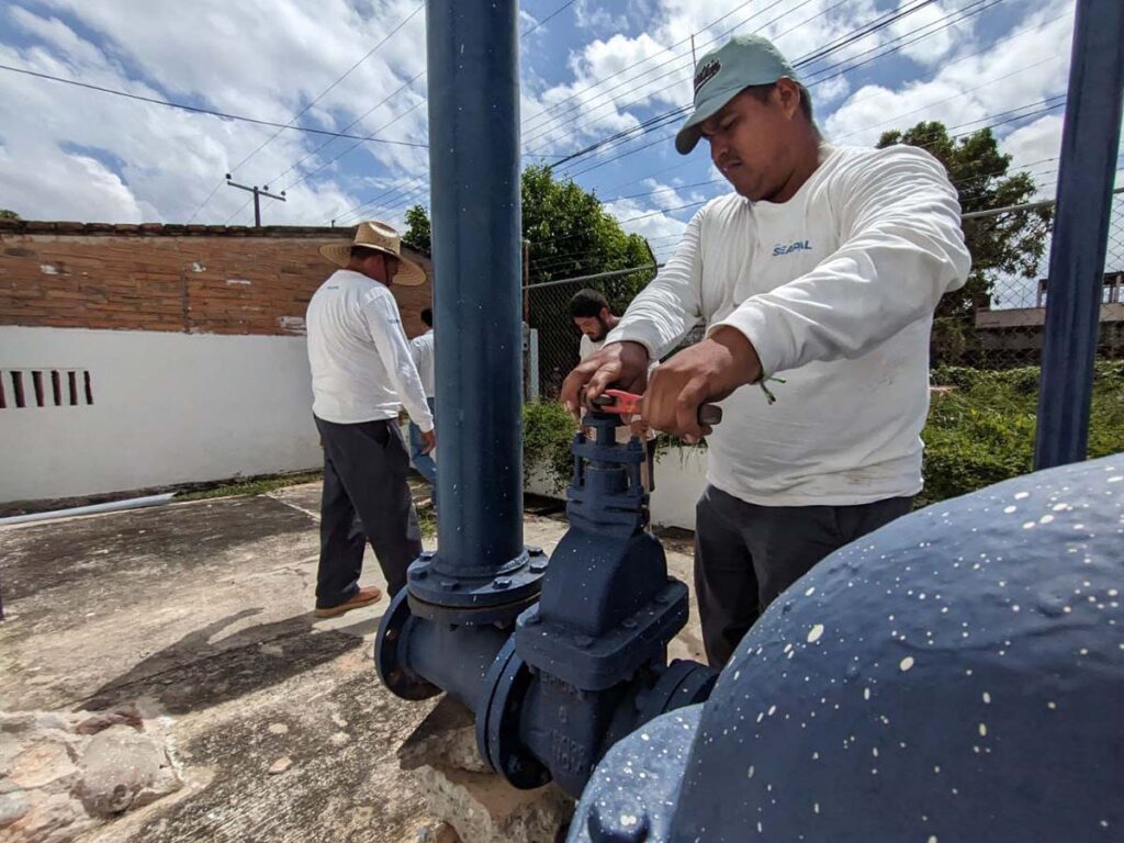 Programa SEAPAL trabajos de mantenimiento en infraestructura 04 On Bahia Magazine Destinos Gobierno Entrada