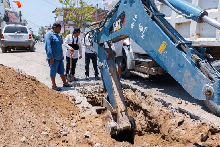 Repara SEAPAL infraestructura sanitaria en El Pitillal