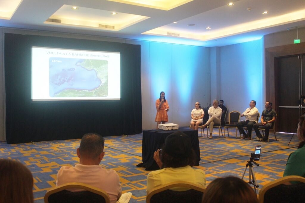 Stephanie Montero dio detalles de la Vuelta a la Bahia de Banderas On Bahia Magazine Destinos Turismo Deportivo Entrada