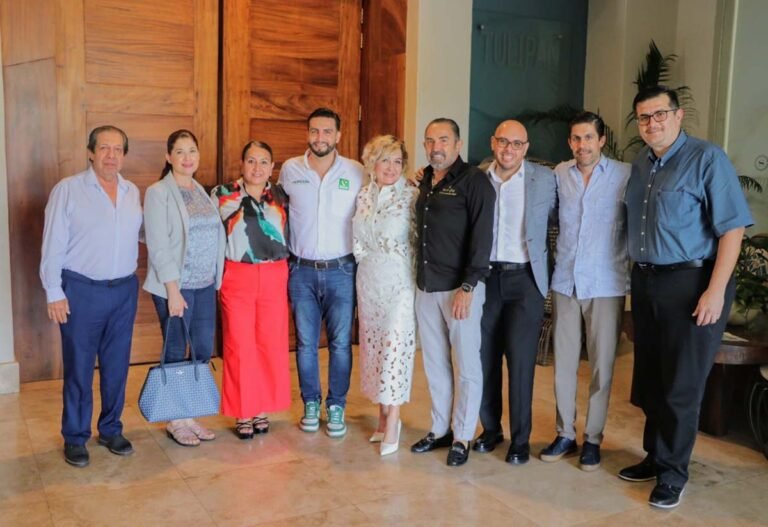 Vallarta debe consolidarse como el mejor destino turístico de México, visión de Adeprotur y Munguía