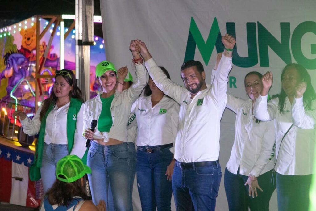 Vamos a regresar a Ixtapa para agradecerles su apoyo Luis Munguia 10 On Bahia Magazine Destinos Elecciones 2024 Entrada