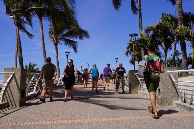 Vive Puerto Vallarta un gran momento turístico