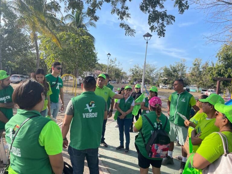 Jardines del Puerto se pinta de verde