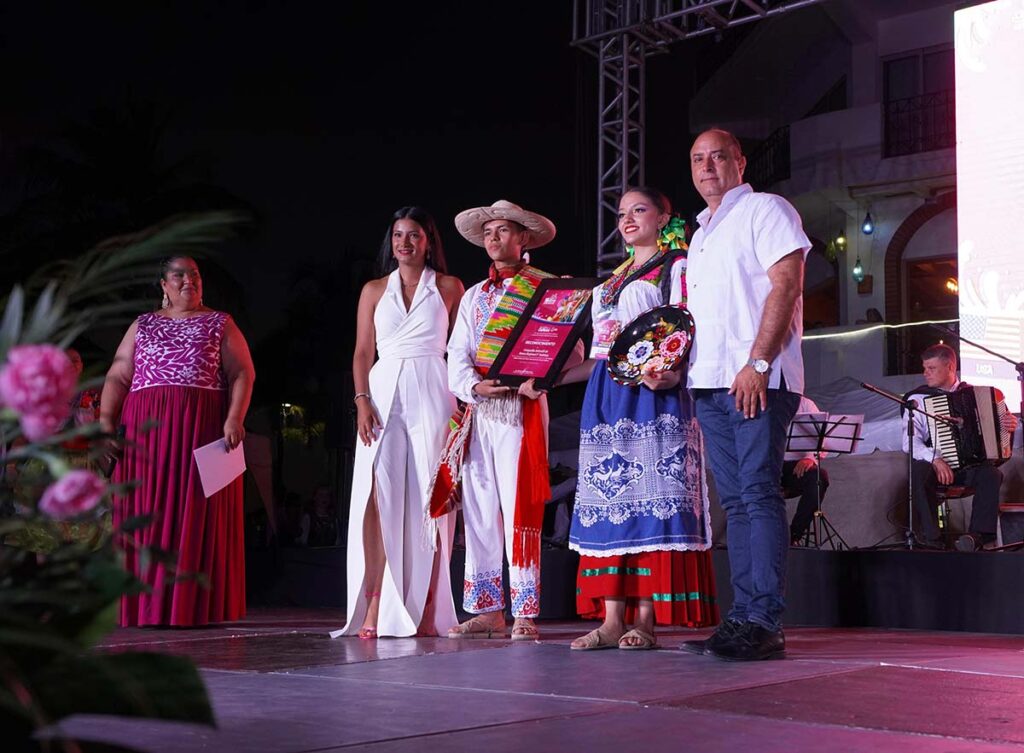 inauguran Festival Vallarta Azteca del Folclor Internacional 01 On Bahia Magazine Destinos Cultura Entrada