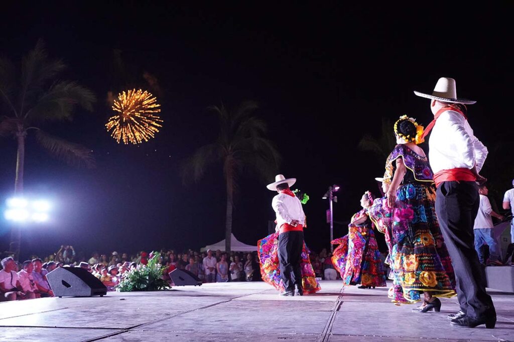inauguran Festival Vallarta Azteca del Folclor Internacional 0ii6 On Bahia Magazine Destinos Cultura Entrada