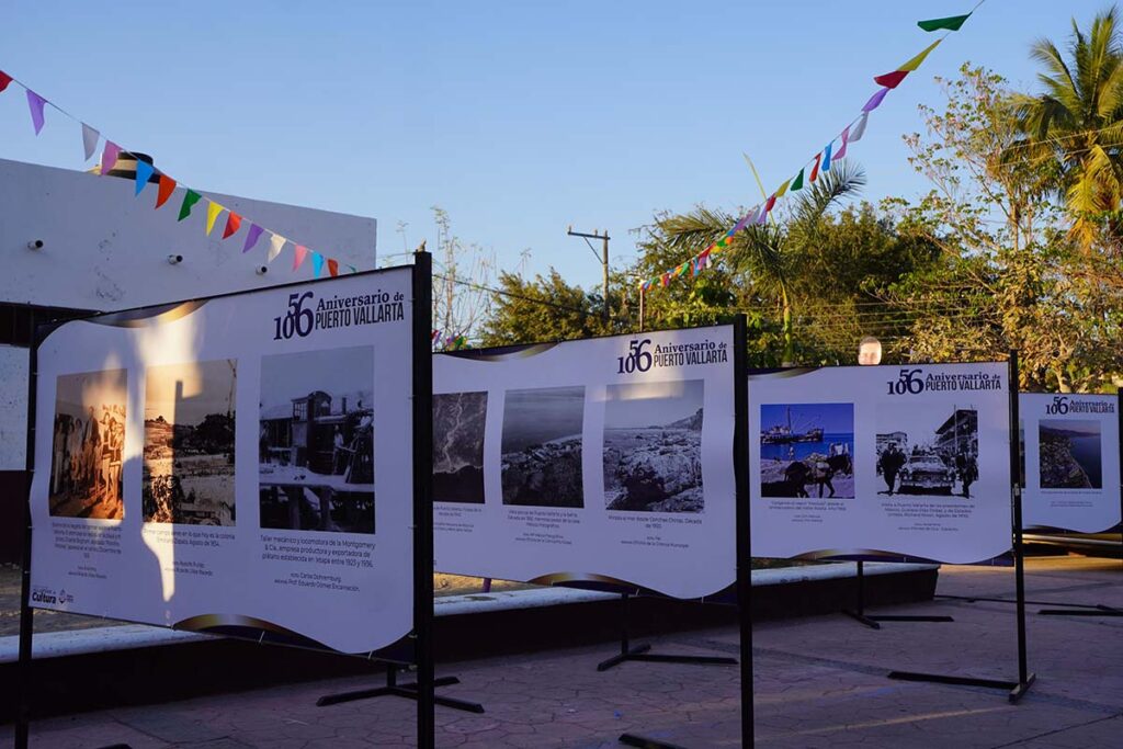 Exponen la historia de Puerto Vallarta en fotografias 01 On Bahia Magazine Destinos Cultura, Ayuntamiento de Puerto Vallarta Entrada
