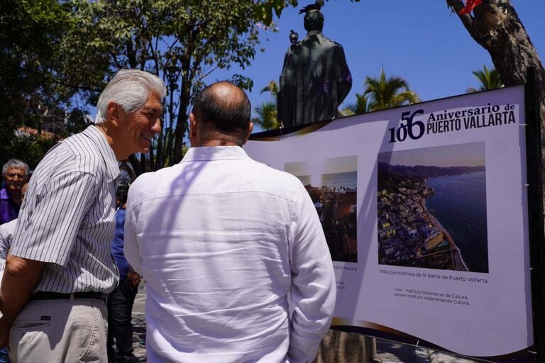 Inauguran exposición fotográfica itinerante de Puerto Vallarta