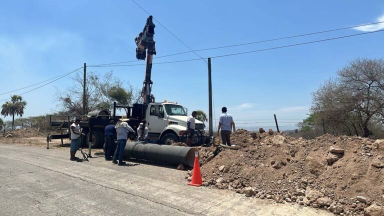 Interviene SEAPAL oportunamente línea que abastece a parte alta de El Pitillal
