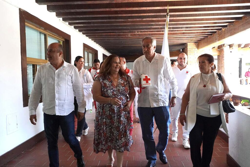 Llaman a solidarizarse con la Cruz Roja 01 On Bahia Magazine Destinos Ayuntamiento de Puerto Vallarta Entrada