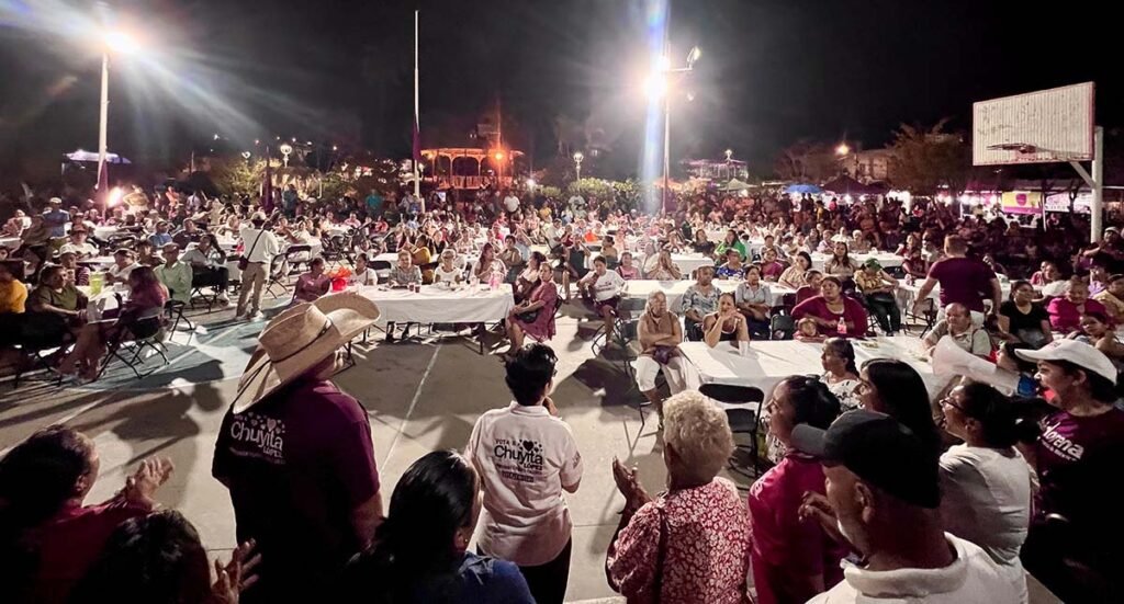 Programas sociales para las mujeres Chuyita Lopez 13