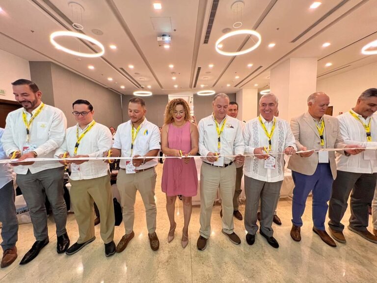 Inauguran trabajos del Expo Congreso ElectriVallarta 2024