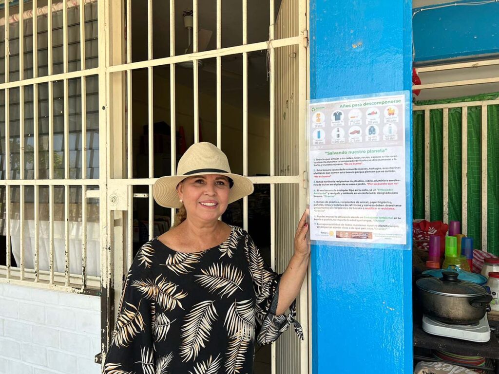 Llevan a cabo campana de limpieza en la Morelos y Pavon 02 On Bahia Magazine Destinos Ayuntamiento de Puerto Vallarta Entrada
