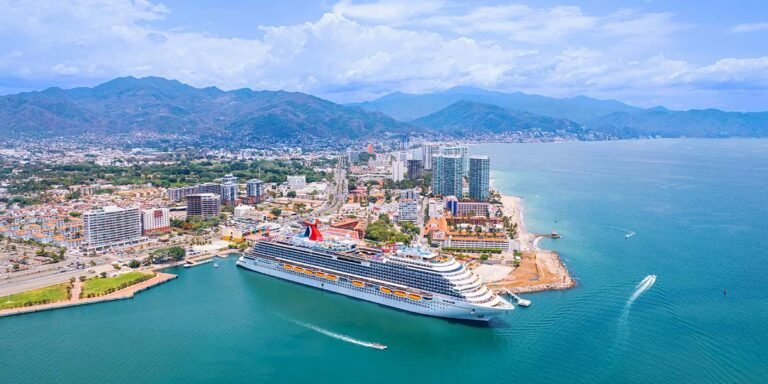 Nuevo crucero de lujo llegará a Puerto Vallarta 