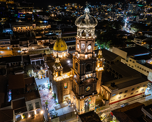 puerto vallarta nominado conde nast traveler 1 On Bahia Magazine Destinos Todo Turismo Entrada