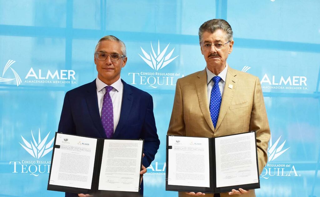 Agroindustria tequilera podra obtener financiamiento tras la firma de convenio entre el CRT y ALMER 01 On Bahia Magazine Destinos Empresas Entrada