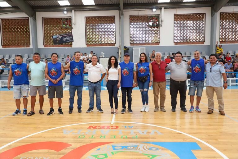Inaugura alcalde la Liga Probasket Puerto Vallarta de básquetbol
