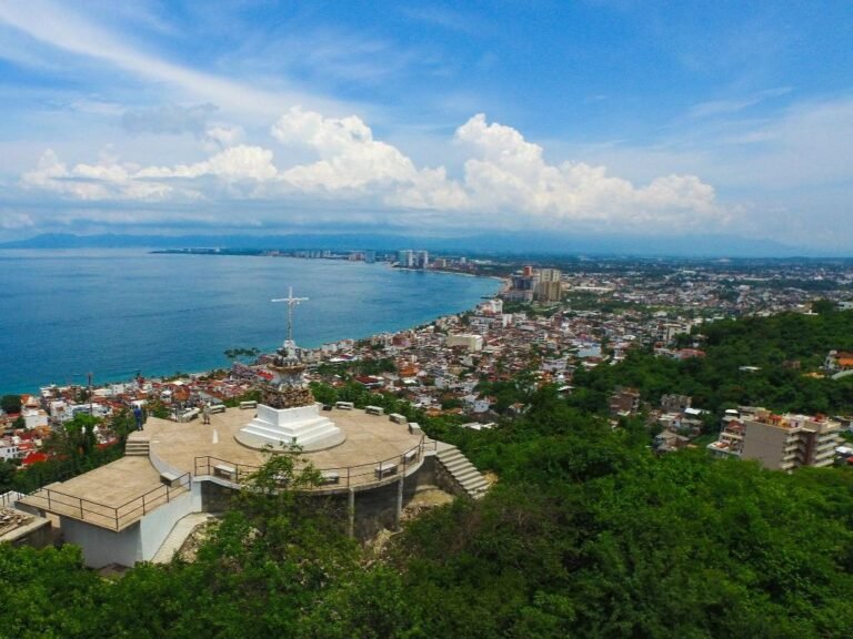 Puerto Vallarta se promueve en los principales centros comerciales del país