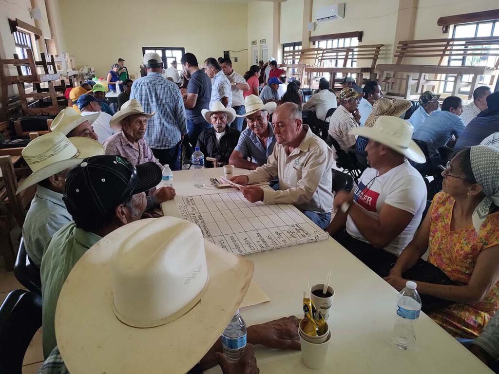 Intensa jornada de trabajo en el taller presencial para la planeacion del PSA On Bahia Magazine Destinos Bahía de Banderas Entrada