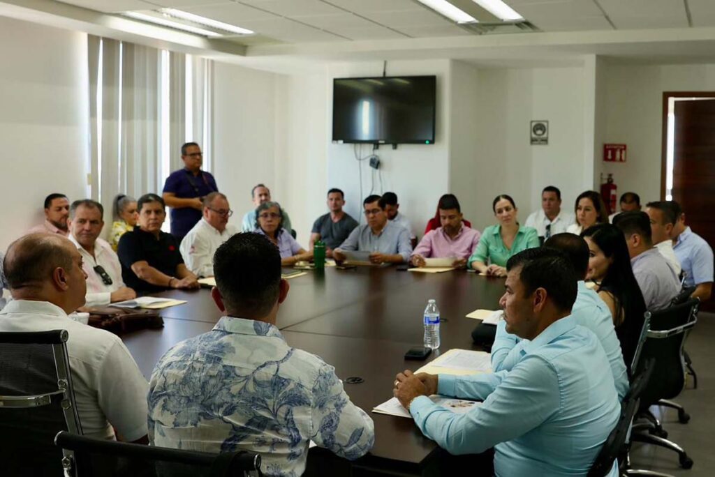 Realizan primer acercamiento para el proceso de Entrega – Recepcion en Puerto Vallarta 04 On Bahia Magazine Destinos Ayuntamiento de Puerto Vallarta Entrada