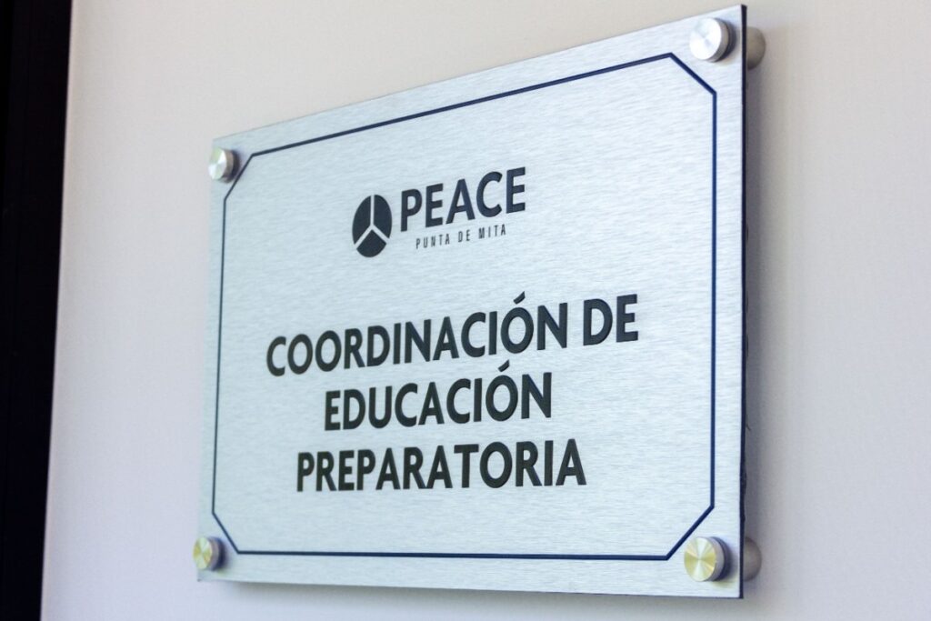 inauguran centro comunitario peace punta de mita 2 On Bahia Magazine Destinos Educación Entrada