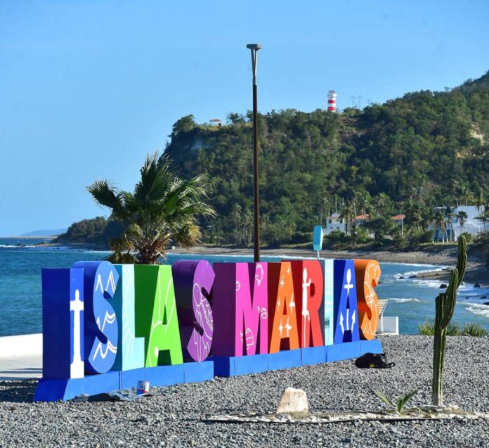 Maxiletras Islas Marías en Nayarit, Mexico.