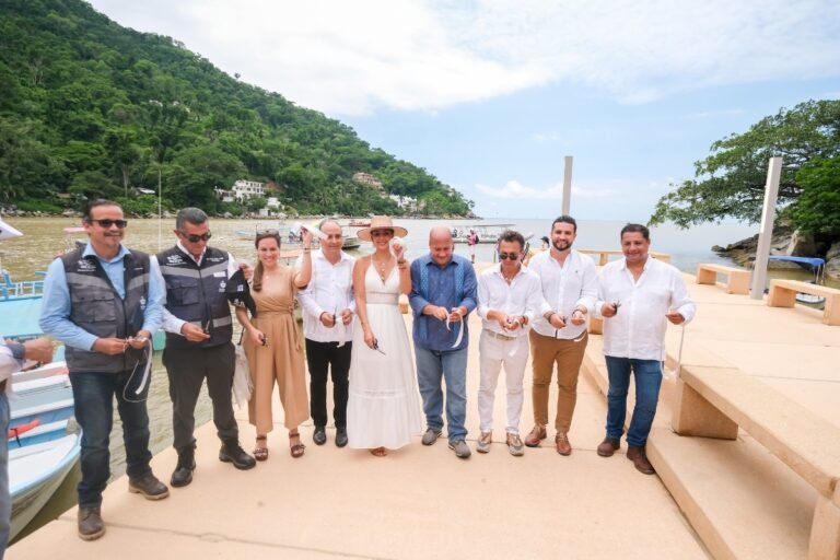 Inauguran Muelle de Boca de Tomatlán con una inversión de más de 45 mdp
